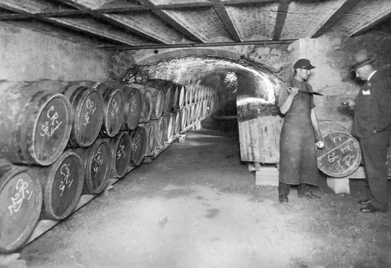 Etienne Guigal & Joseph Vidal-Fleury - 1928